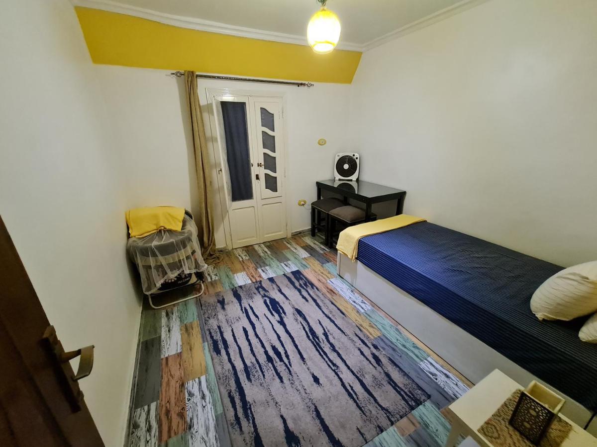 Sunny Modern Apartment With Good Internet, Near From City Center Of Alexandria Exterior photo