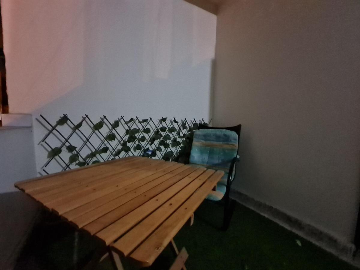 Sunny Modern Apartment With Good Internet, Near From City Center Of Alexandria Exterior photo